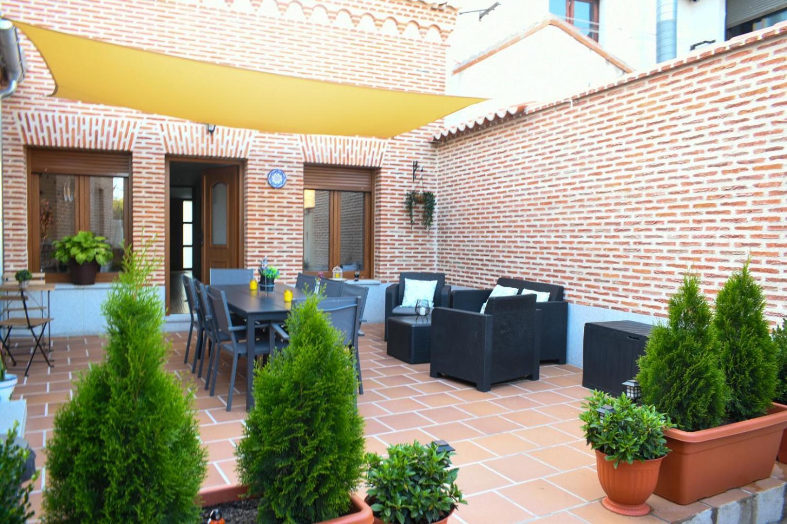 Casa Rural La Real Herreria Madrigal de las Altas Torres Eksteriør billede