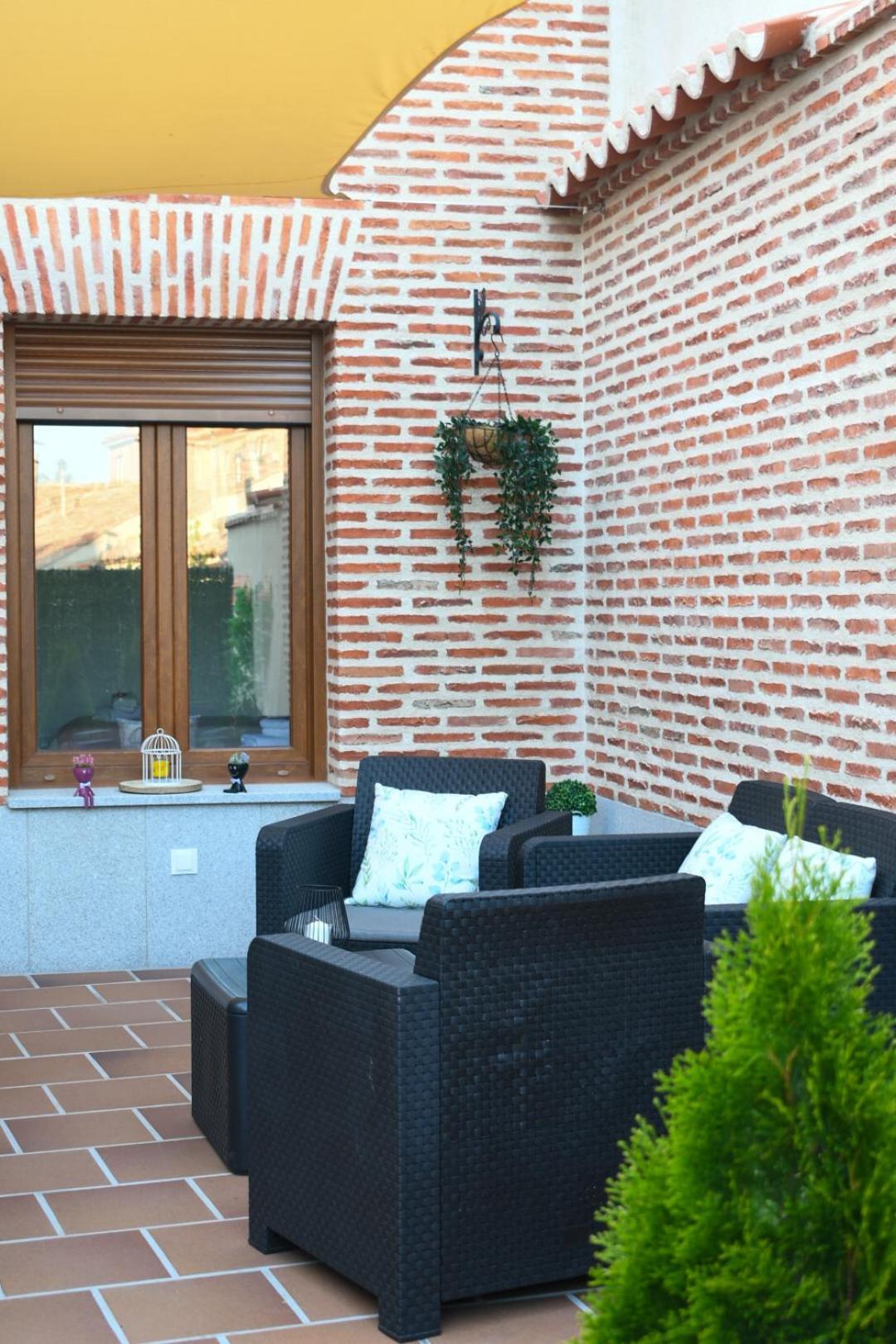 Casa Rural La Real Herreria Madrigal de las Altas Torres Eksteriør billede