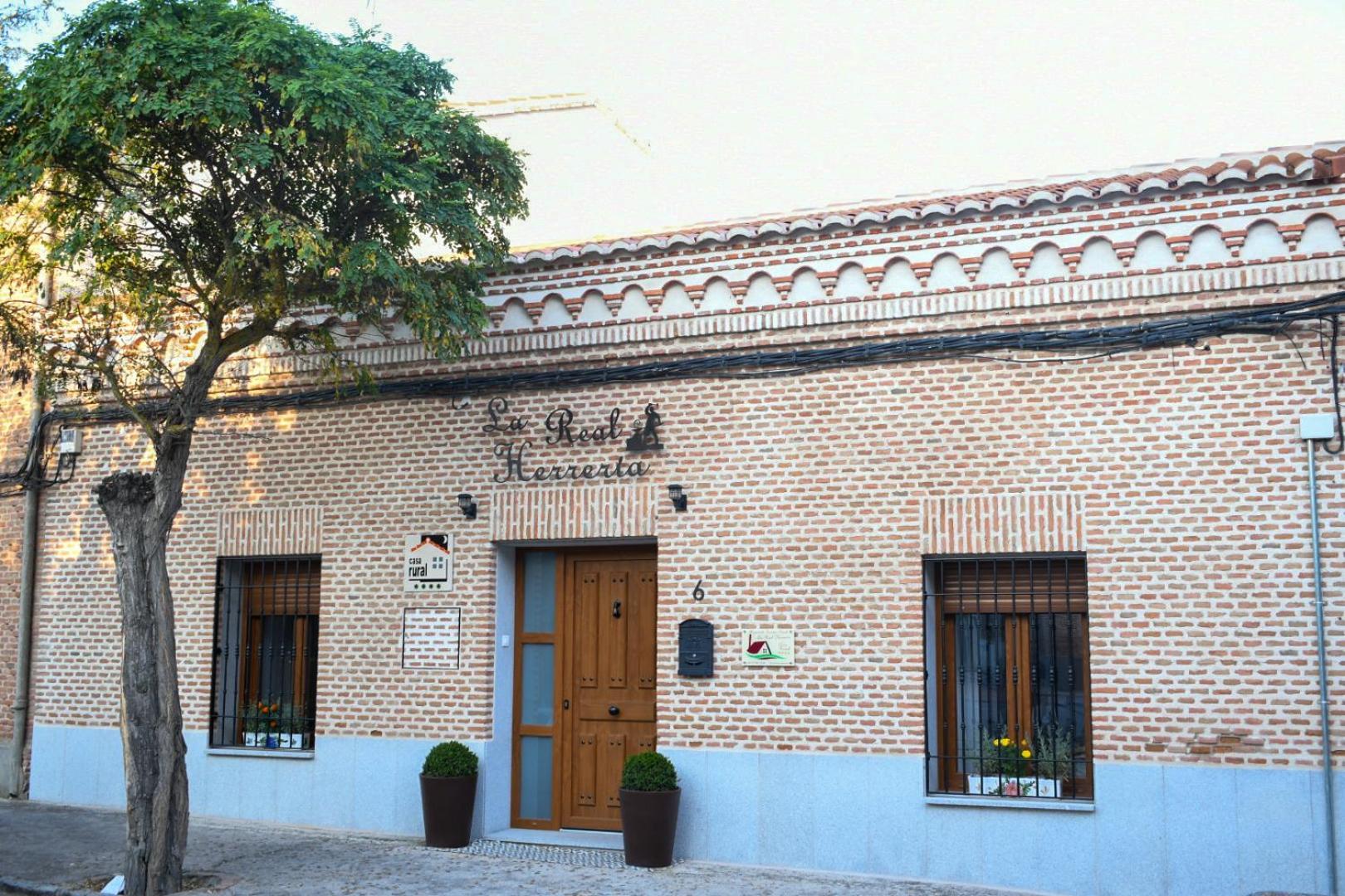 Casa Rural La Real Herreria Madrigal de las Altas Torres Eksteriør billede