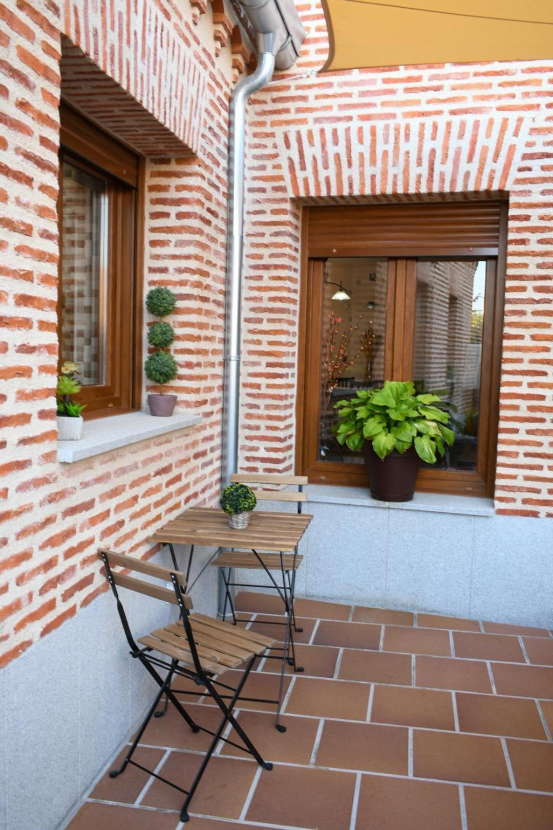 Casa Rural La Real Herreria Madrigal de las Altas Torres Eksteriør billede